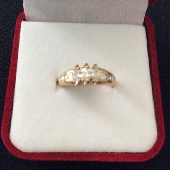 🌟🌸HOST PICK 🌟🌸 NWT STUNNING 14k GOLD &DIAMOND RING W/APPRAISAL MSRP 4,750 - Picture 5 of 6